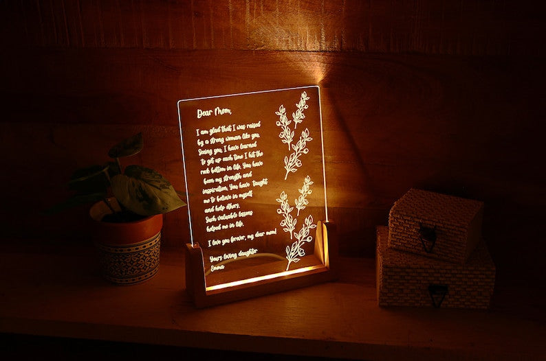 Personalized Plexi Letter Night Light - Mom Letter Plexi Night Light - Personalized LED Lamp - Heartfelt Gift for Mom - Custom Gift for Mom