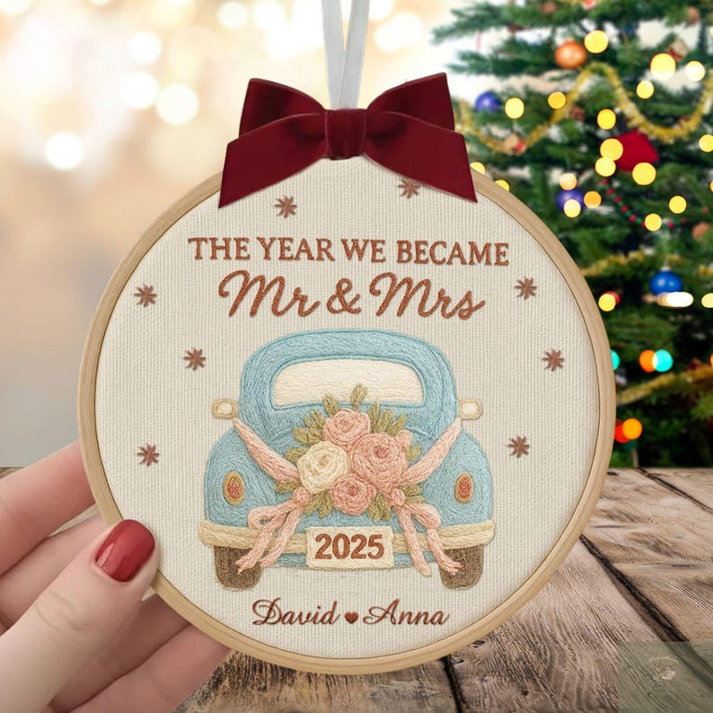 Personalized First Christmas Married Ornament 2025, Personalized Just Married Embroidered Ornament: Wedding Car 2025 Gift