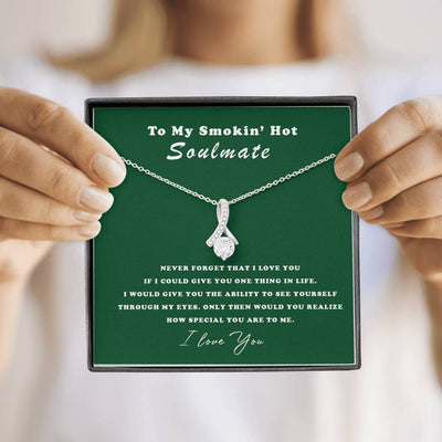 To my girlfriend - My Soulmate, I Love you - Alluring Beauty Necklace Gift For Her