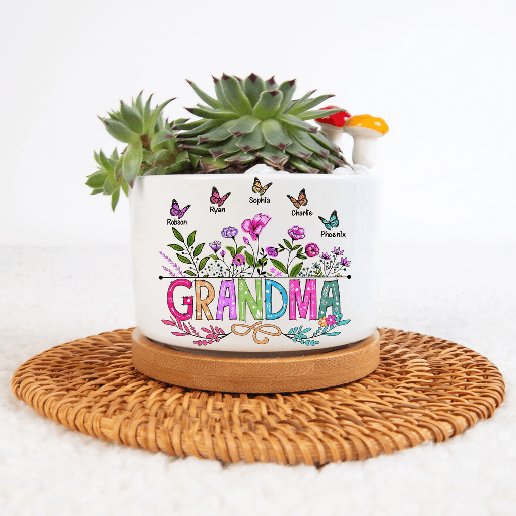 Custom Grandma Plant Pot, Gigi Plant Pot, Personalized Gifts, Gifts for Grandma Gardener with Custom Nickname, Custom Nana Mimi Plant Pot