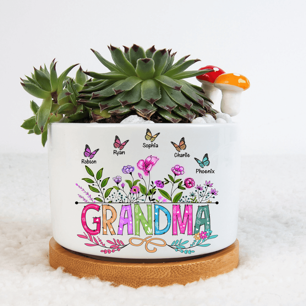 Custom Grandma Plant Pot, Gigi Plant Pot, Personalized Gifts, Gifts for Grandma Gardener with Custom Nickname, Custom Nana Mimi Plant Pot