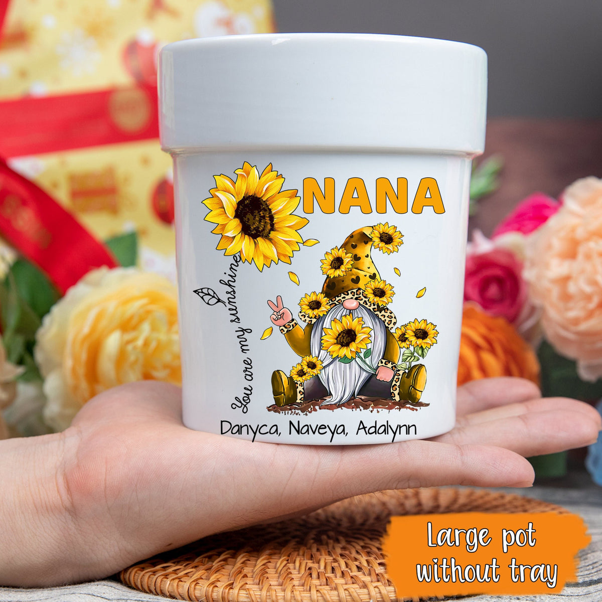Custom Grandma Outdoor Planter, 4.7 inches Ceramic Flower Pot with Drainage for Mom Grandma, Garden Gnome Decor Pot, Mini Desk Decor for Nan