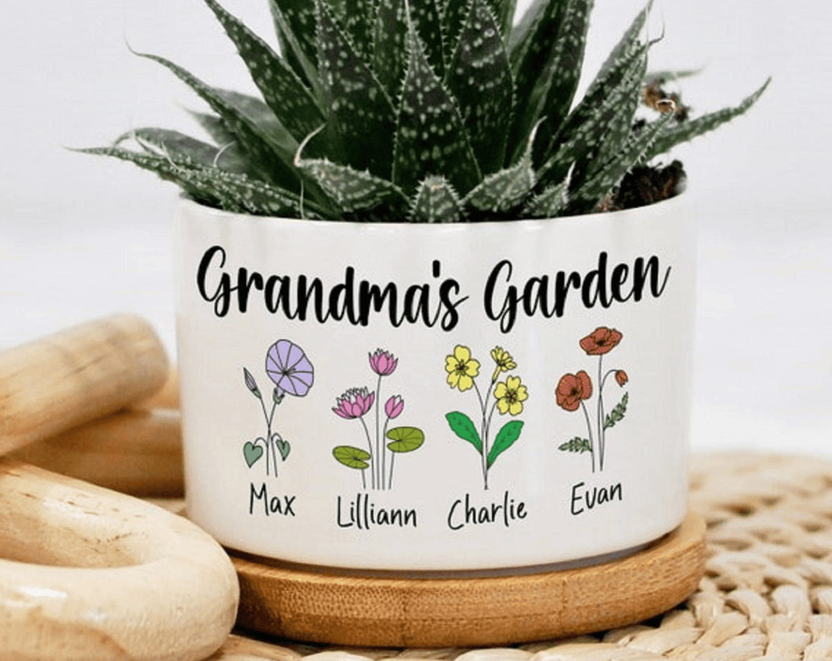 Grandmas Garden - Custom Mini Plant Pot - Personalized Birth Flower Succulent Planter - Mother's Day Gift - Gift for Grandma