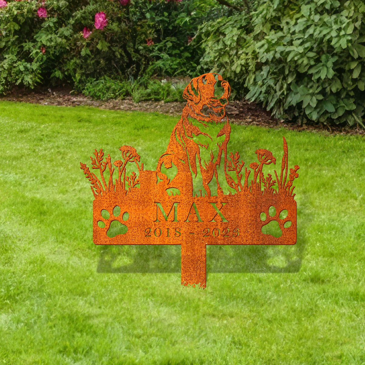 Personalized St. Bernard Dog Memorial Stake, Dog Loss, Sympathy Sign, Pet Grave Marker, Remembrance Stake, St. Bernard Dog Memorial, Dog Name Sign
