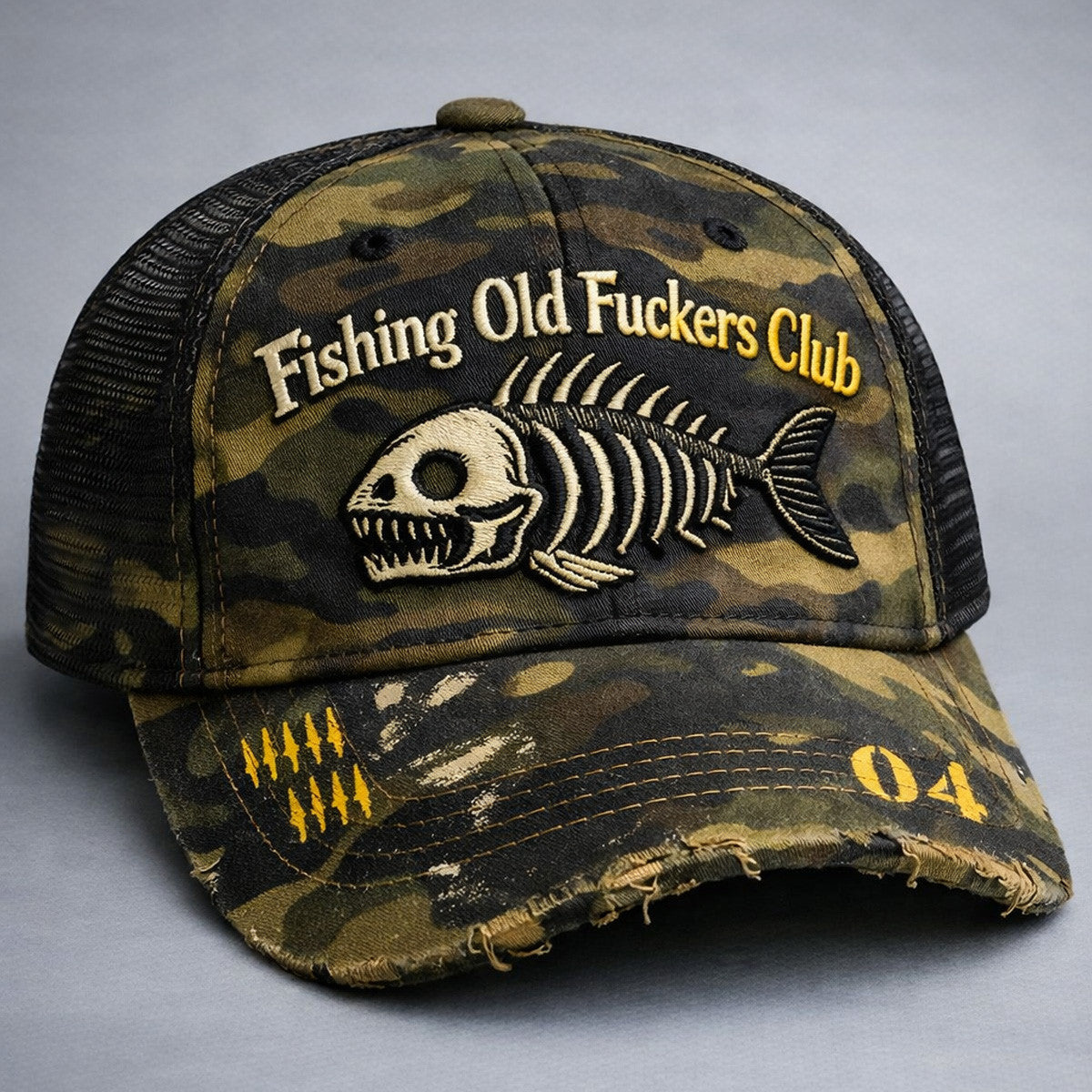 Fishing Old Fuckers Club Printed Camo Cap Funny Fishing Dad Hat Father’s Day Vintage Angler Trucker Hat Gift for Grandpa