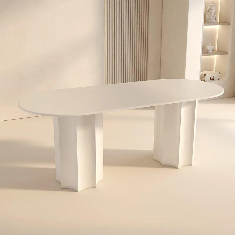 Table à manger ovale à panneaux de pierre de couleur crème, table et chaise de négociation de salle à manger de restaurant à domicile créative de style nouveau design