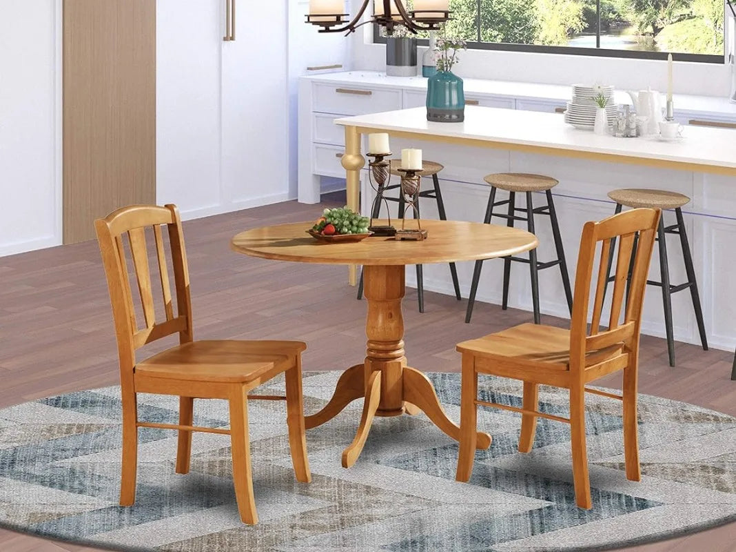 El juego de 3 piezas DLIN3-OAK-W de East West Furniture contiene una mesa de comedor redonda con hojas abatibles y 2 sillas con asiento de madera, 42 x 42 pulgadas