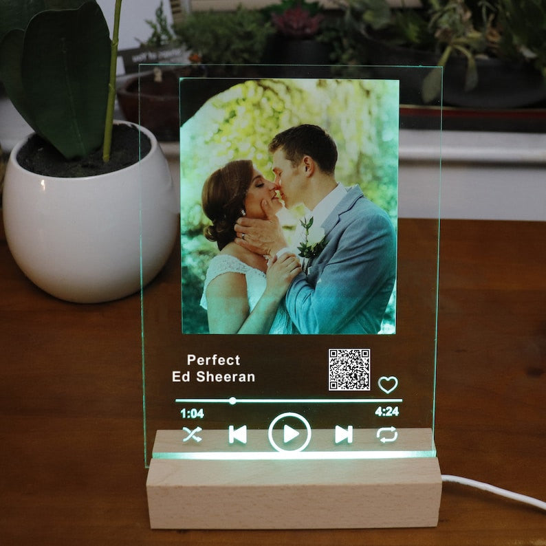 Personalized LED Music & Photo Spotify Plaque Night Light, Custom Couple Song Music Plaque Music Art Romantic Gifts, Custom Valentine's Day Gift For Him / Her