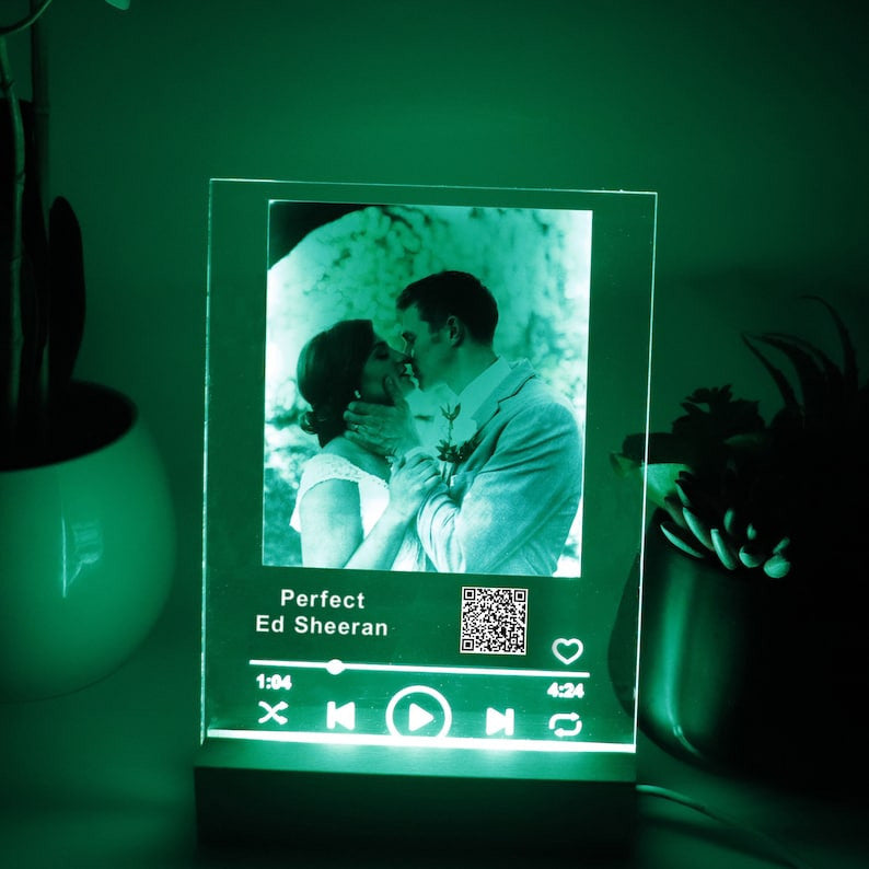 Personalized LED Music & Photo Spotify Plaque Night Light, Custom Couple Song Music Plaque Music Art Romantic Gifts, Custom Valentine's Day Gift For Him / Her