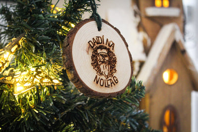 Daidí Na Nollag Christmas Ornament Father Christmas Wood Bauble Festive Log Slice Rustic Handmade Burning Pyrography Tree Decoration Gaelic