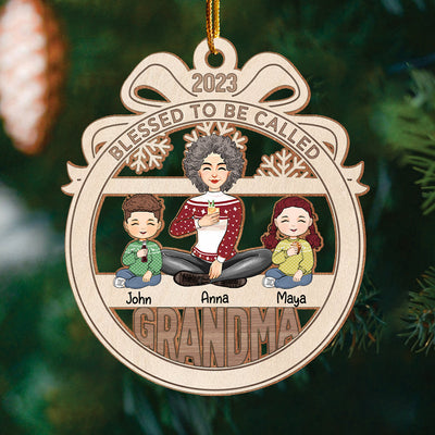Snowflake Grandma Christmas - Personalized Wooden Ornament