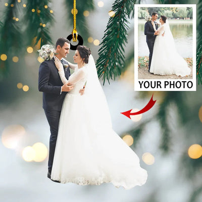 Custom Wedding Photo Ornament, Personalized Christmas Ornament For Married Couples: Perfect Gift For Newlyweds.