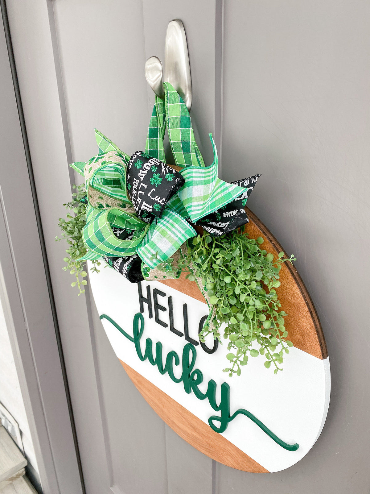 Hello Lucky, St. Patrick's Day, decoration, Farmhouse, Door Hanger, Wooden Wreath, 3D, Front Door, Home Decor, Round Wood Sign, Circle