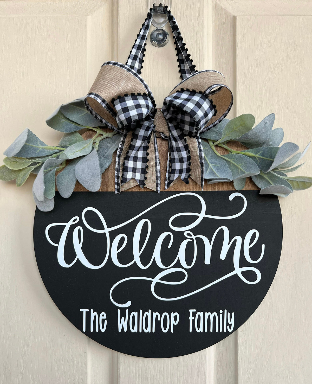 Welcome Family Sign | Last Name Wood Round Door Hanger | Personalized Wood Sign | Wood Round | Last Name Sign | Custom Name Sign