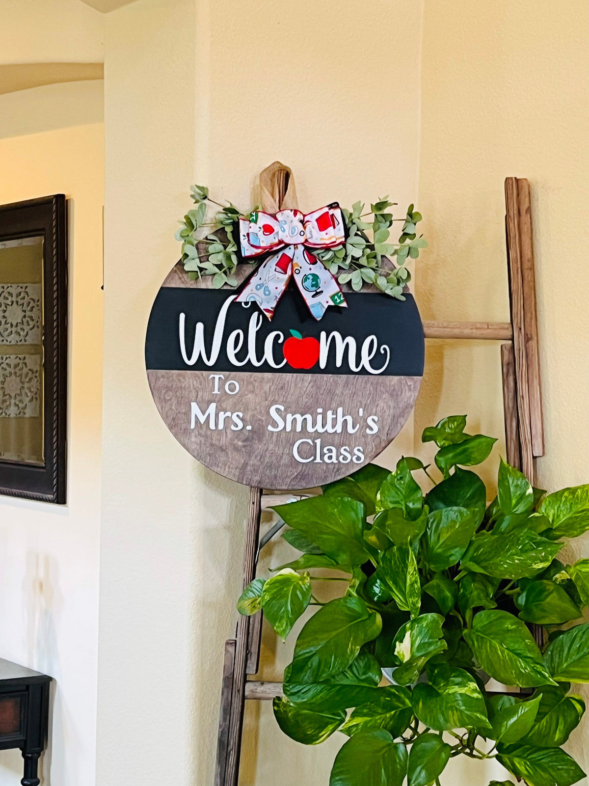 Teacher Door Decor, Teacher Door Hanger, Teacher Door Sign, Teacher Name Sign, Classroom Sign, Teacher Appreciation Gift, Classroom Decor