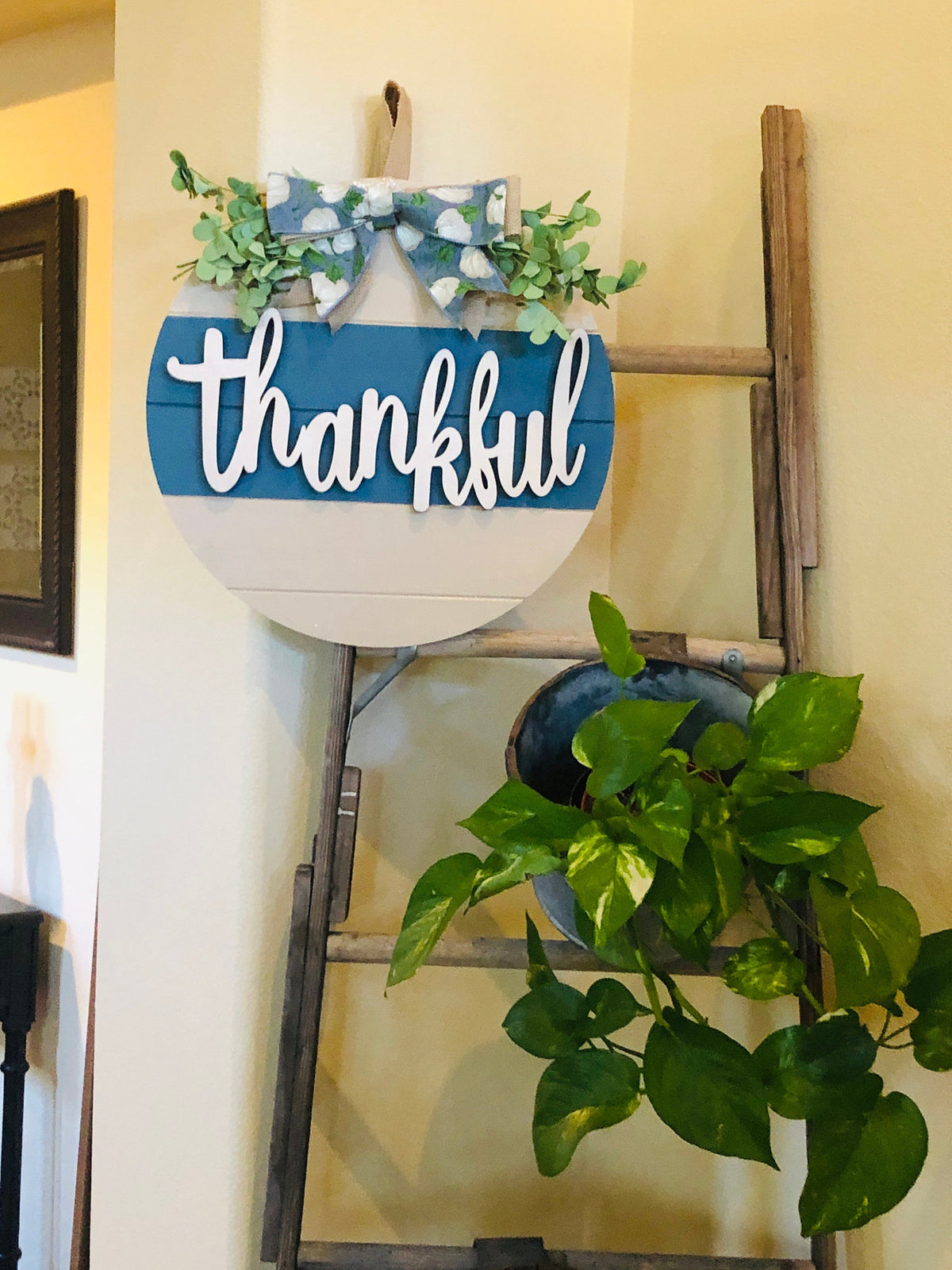 Welcome Fall Sign, Thanksgiving Door Hanger, Door Decor, Wood Round Door Wreath