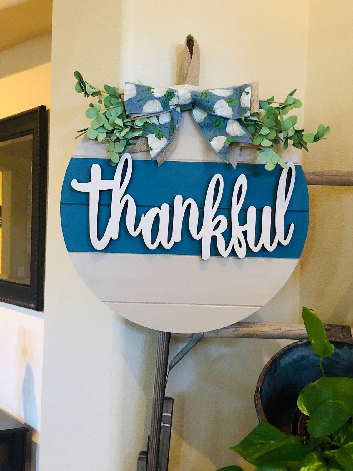 Welcome Fall Sign, Thanksgiving Door Hanger, Door Decor, Wood Round Door Wreath