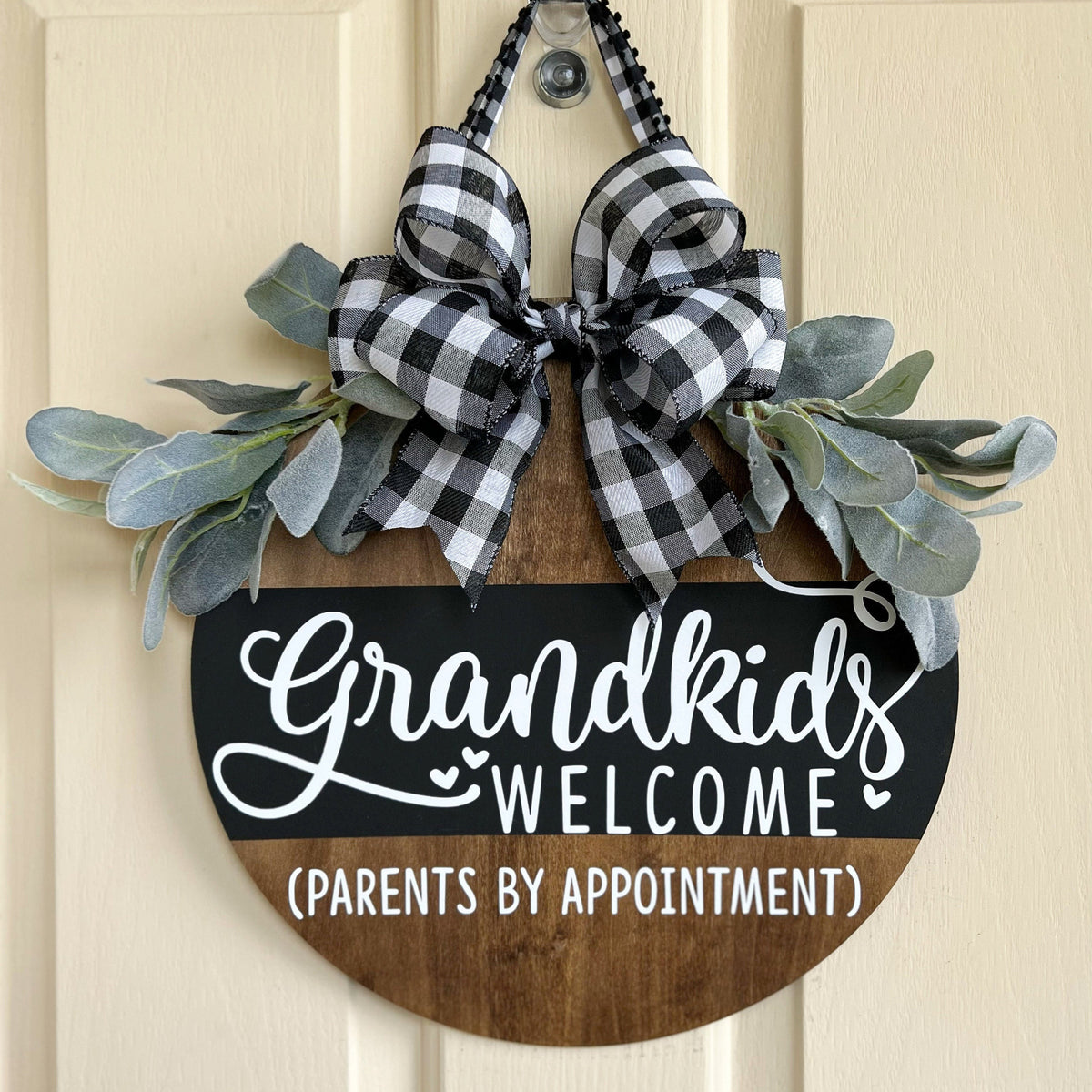 Grandkids Welcome Door Hanger | Front Door Decor | Personalized Wood Sign | Wood Round | Last Name Sign | Custom Name Sign |Grandparent Sign