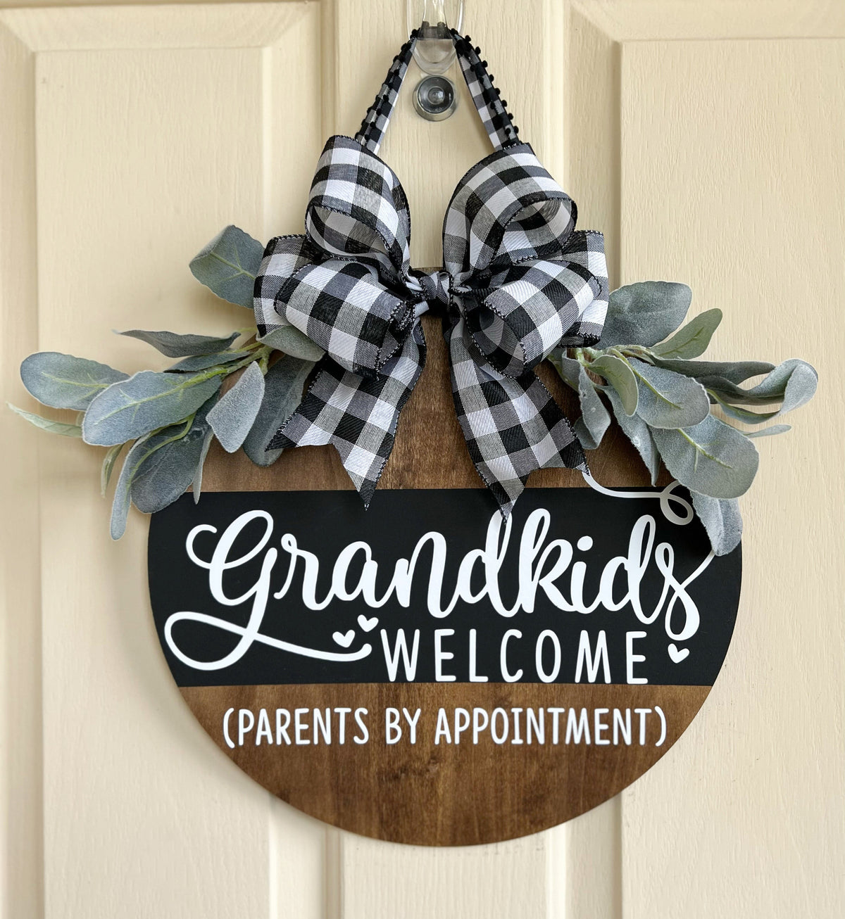 Grandkids Welcome Door Hanger | Front Door Decor | Personalized Wood Sign | Wood Round | Last Name Sign | Custom Name Sign |Grandparent Sign