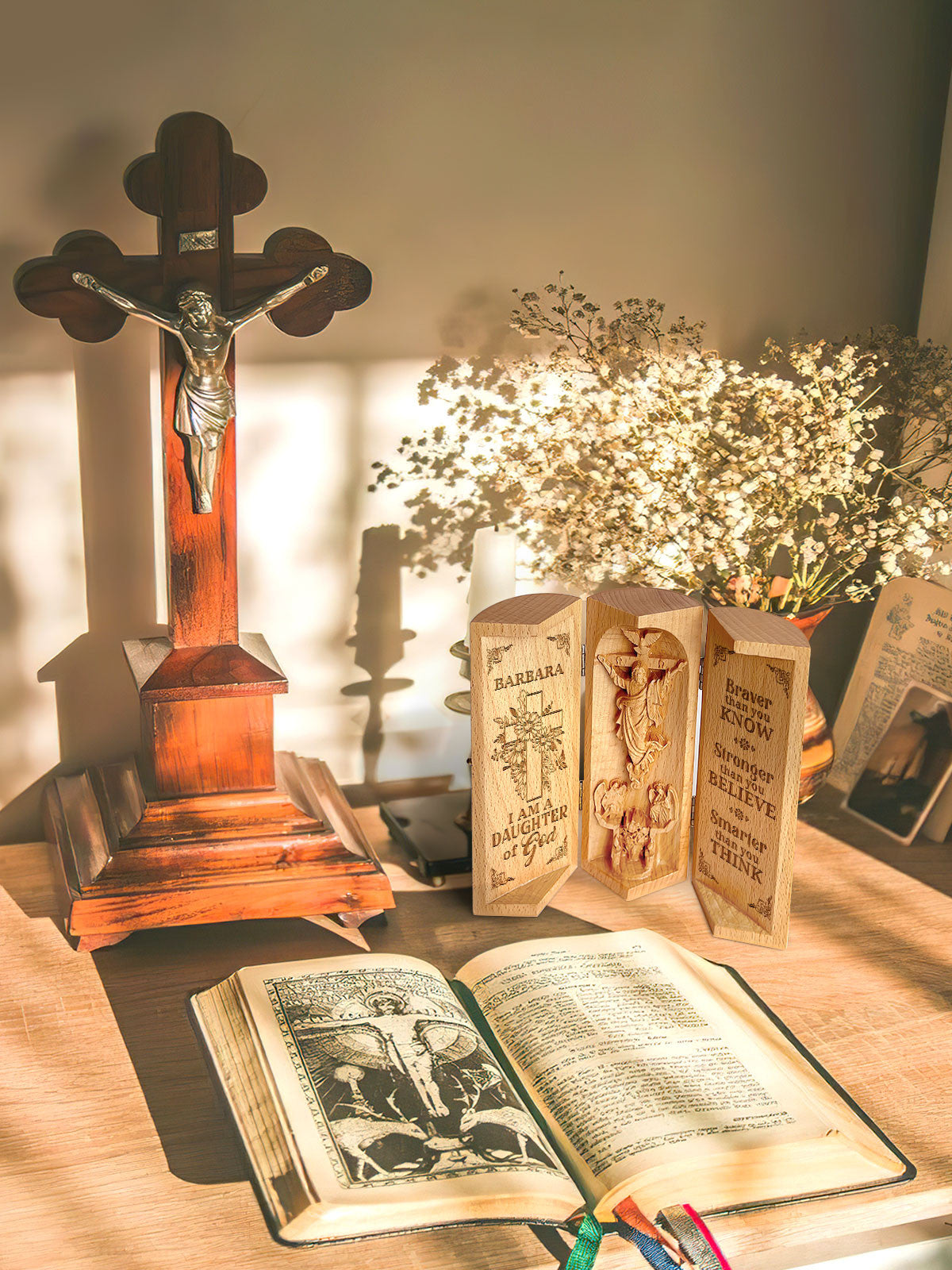 Custom Daughter Of God Christian Decor Statue of Jesus Openable Wooden Cylinder Sculpture of Jesus Christ