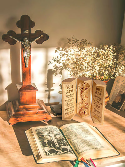 I Am Openable Christian Gift Statue Of Jesus Wooden Cylinder Sculpture of Jesus Christ