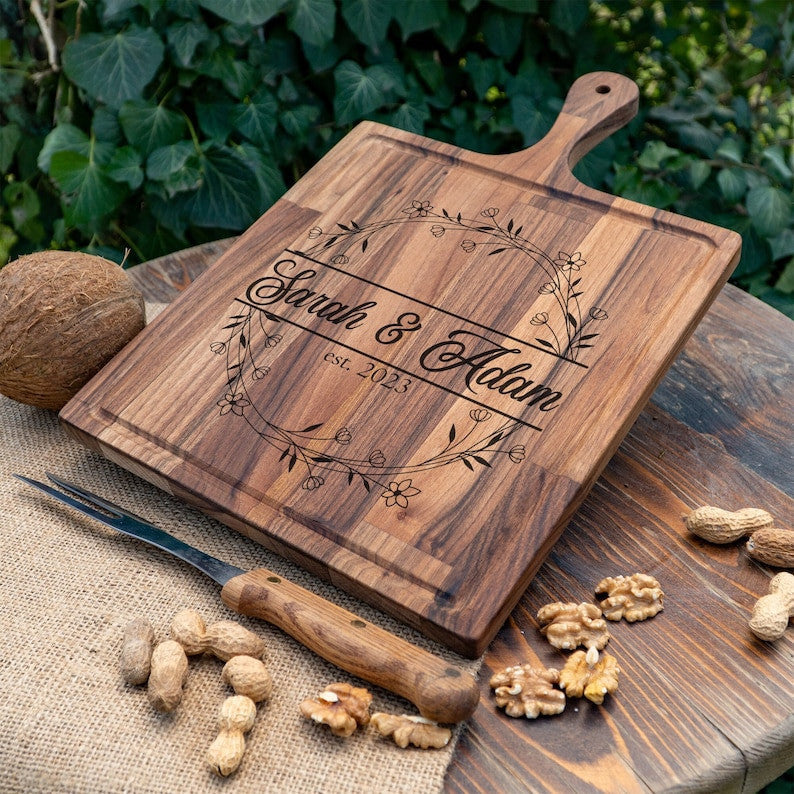 Personalized Cutting Board Wedding Gift, Custom Wedding Gift, Engagement Gift For Couple, Wedding Cutting Board, Couple Cutting Board
