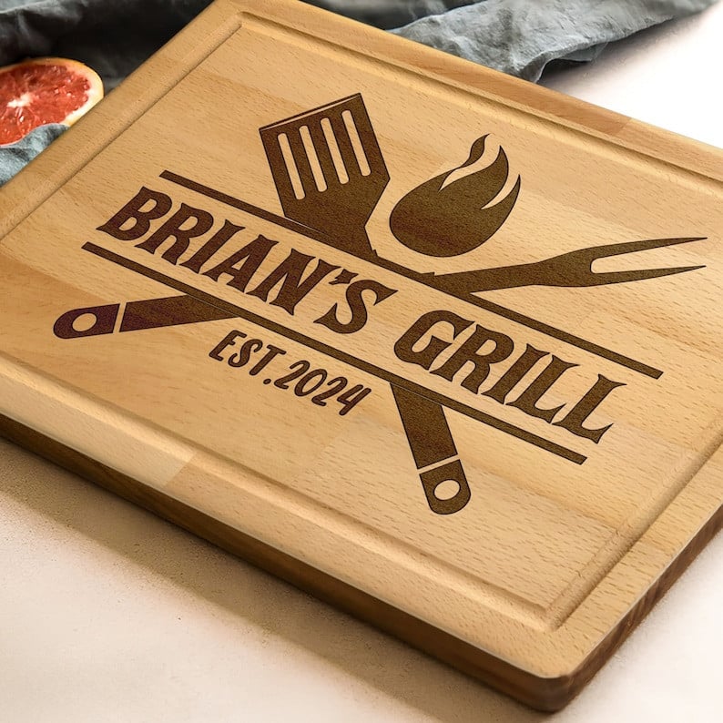 Custom Grilling Gift for Fathers Day, Grill Party Gift for Men, Personalized Cutting Board Father Gift from Daughter Son, Birthday Gift Dad