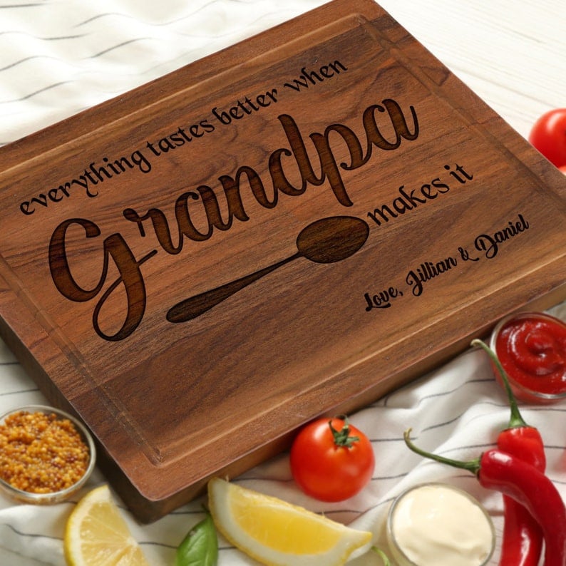 Custom Grandpa Gift for Christmas, Grandpa's Birthday Gift, Personalized Wooden Cutting Board For Grandfather, Papa Gift from Grandkids