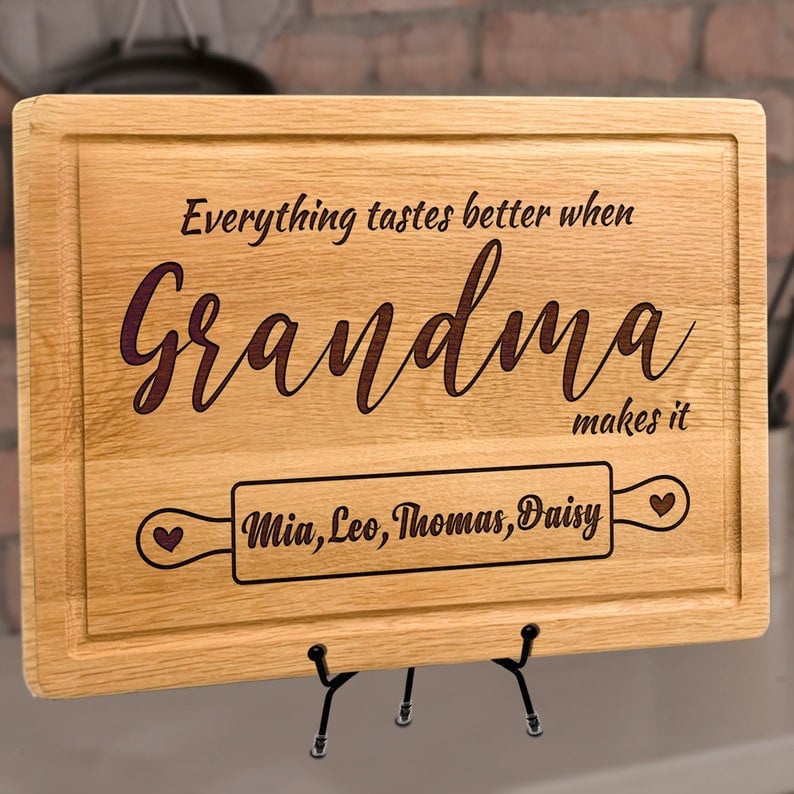 Custom Grandma Cutting Board, Personalized Kitchen Gift from Grandkids, Christmas Gift for Mom Grandma, Birthday Gift for Nana from Daughter