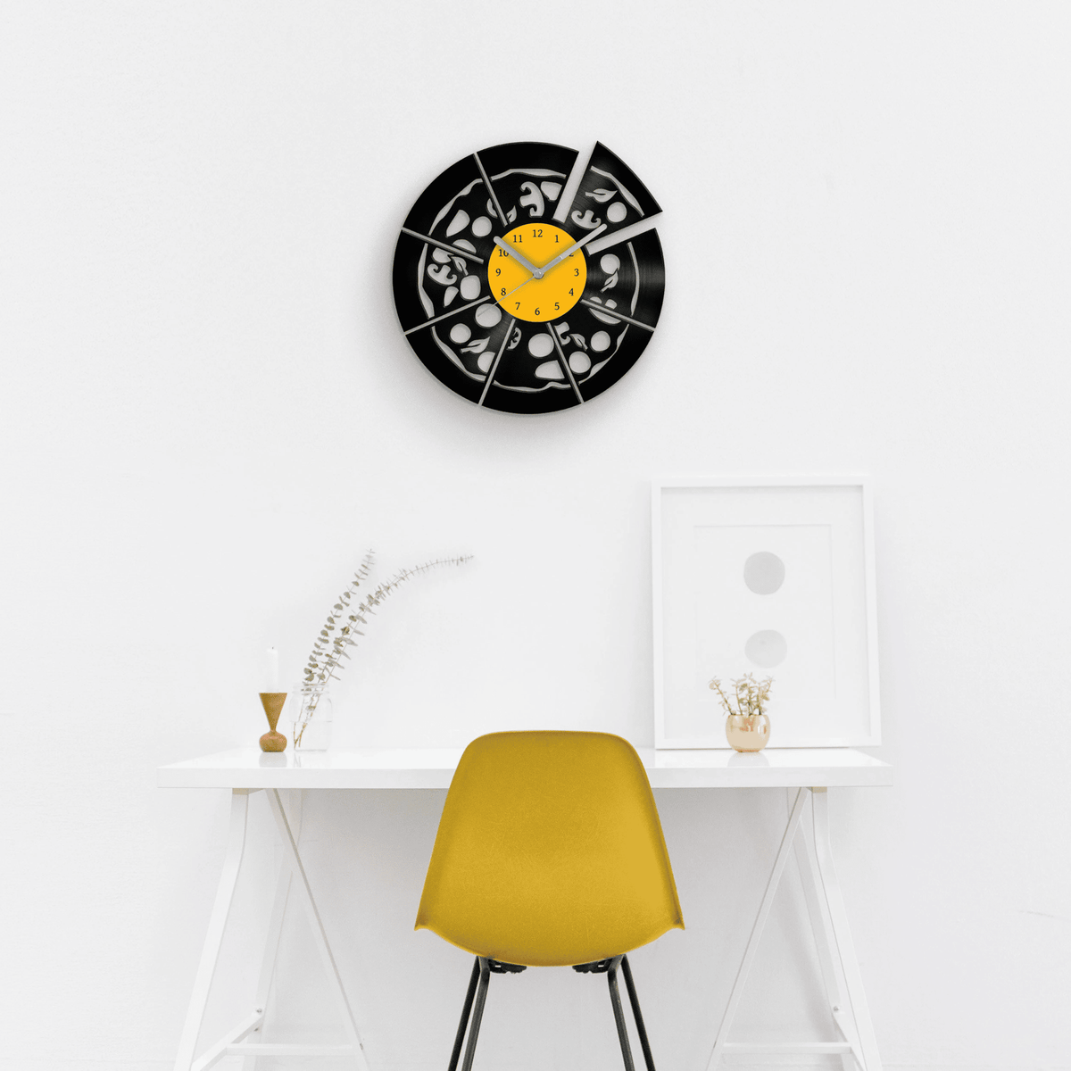 PIZZA - Vinyl Clock, Pizza Wall Art, Caf� Wall Decor, Cafe Wall Decor, Wall Hanging for Pizzeria, Restaurant Wall Clock, Housewarming Gifts