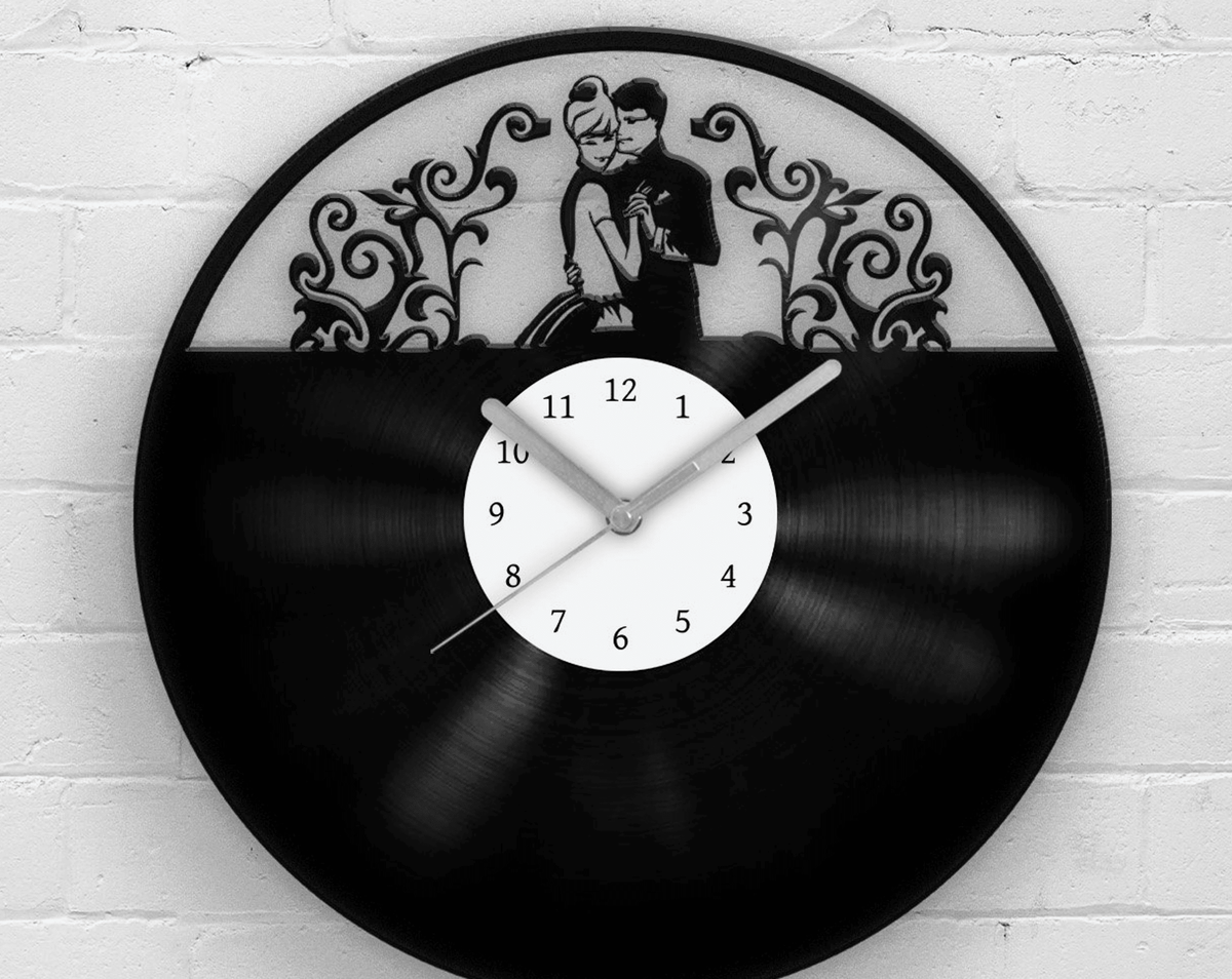 Best Gift for Wedding, Vinyl Clock, Newlywed Gifts, Married Couple Art, Anniversary Artwork, Love Invitation, Couple Portrait, Clocks