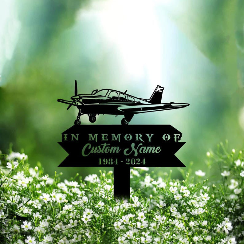 Custom Pilot Metal Memorial Stake, Personalized Aircraft Grave Marker Name Sign Airplane Remembrance Stake Decor Sympathy Pilot Loss Gift