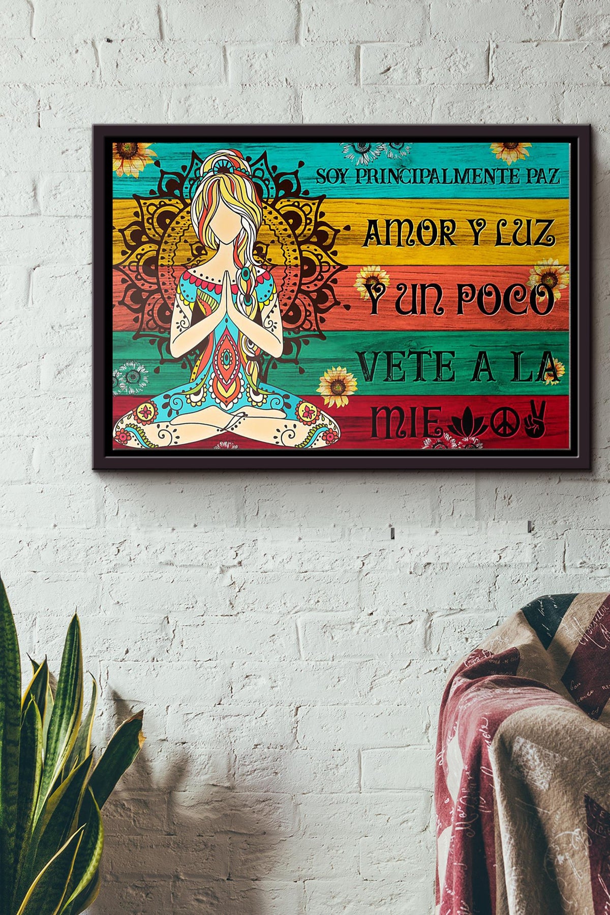 Chica De Yoga Soy Pringcipalmente Paz Amor Y Luz Poster n Framed Matte Canvas