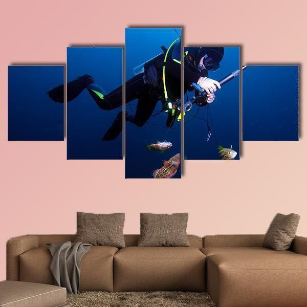 Spear Fisherman With Speargun Fishing 5 Panel Canvas Art Wall Decor Luxury Multi Canvas Prints, Multi Piece Panel Canvas Gallery Art Print