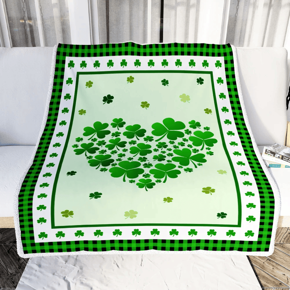 Green Shamrock Leaves Love Heart Irish Saint Patrick's Day Fleece Blanket
