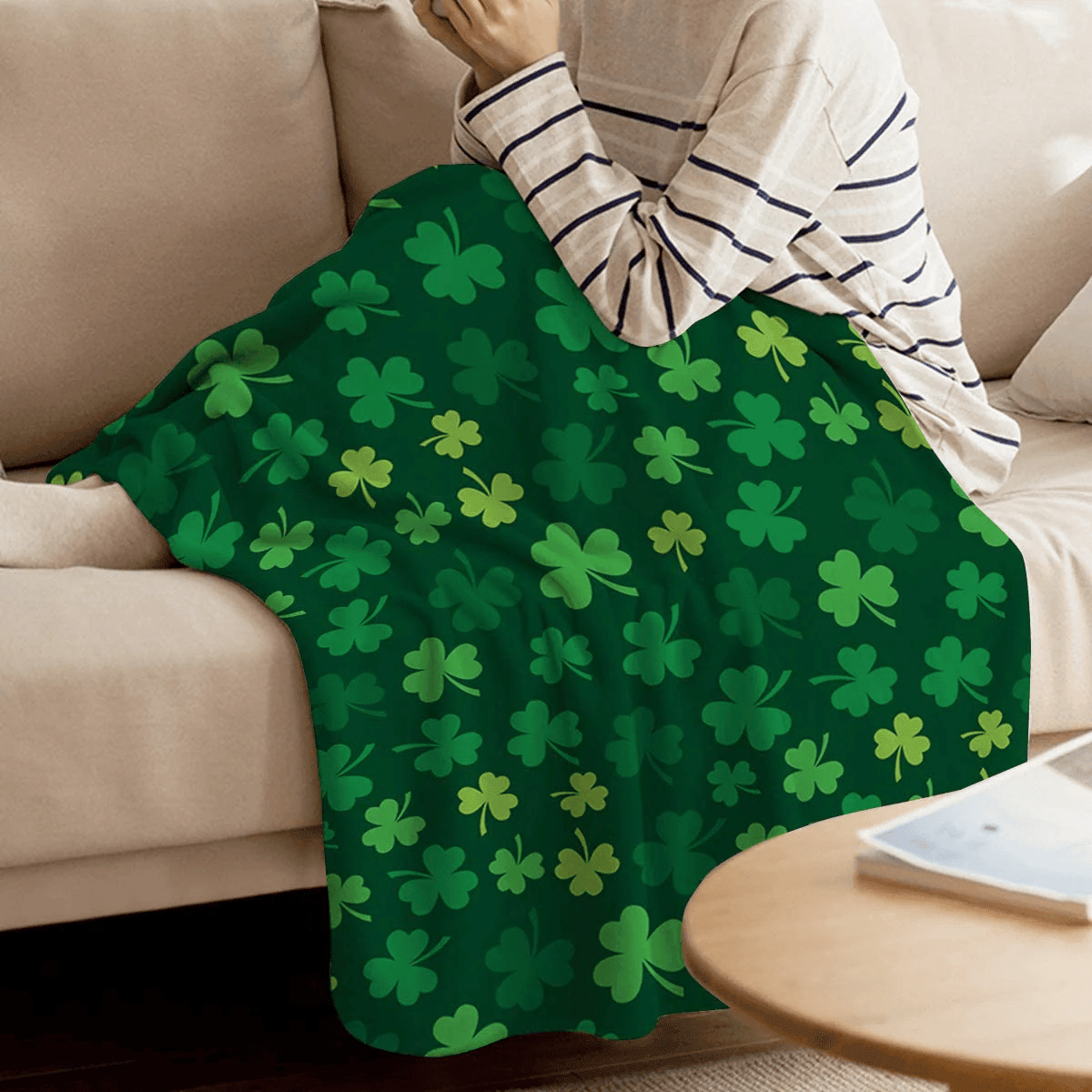 St. Patrick's Day Throw Blanket For Sofa Bed St. Patrick's Day Shamrock Lucky Iris Soft Cozy Blanket For Adults/Kids