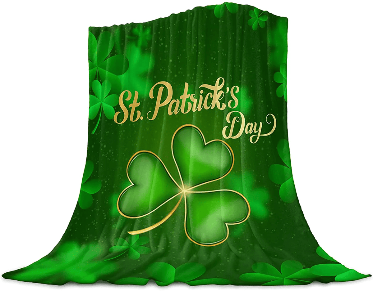 St. Patrick's Day Blankets Flannel Shamrocks Lucky Clover Fleece Throw BlanketCozy Soft Warm Fleece Blankets Green Flannel Blanket Decorative Throw Blankets For Couch Bed Sofa