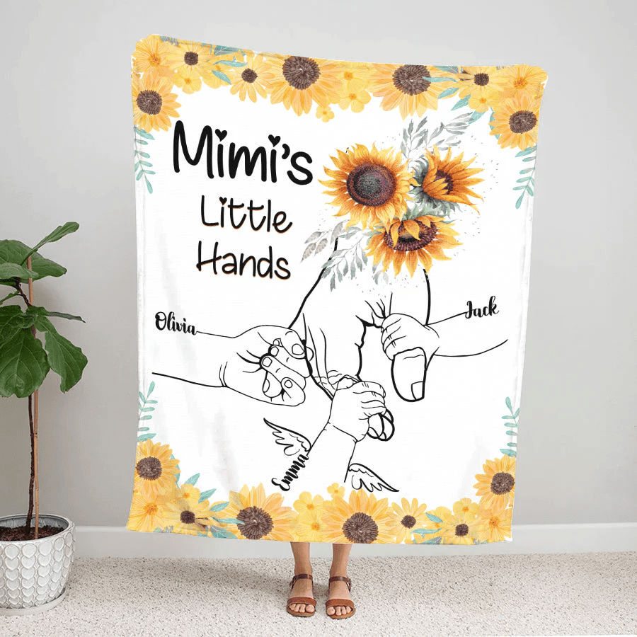 Mimi Hands Grandkids Blanket