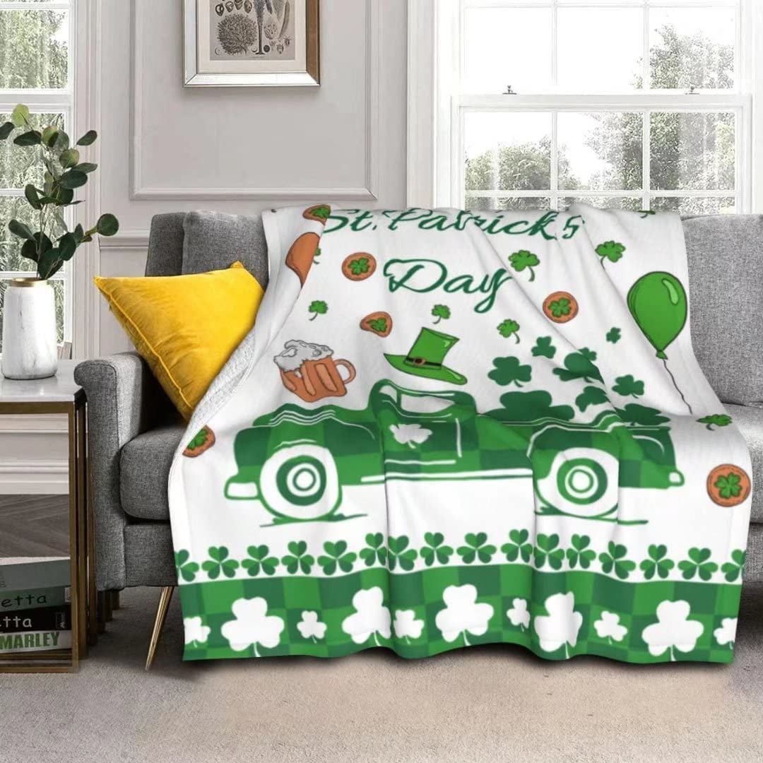 St. Patrick's Day Flannel Blankets Green Shamrocks Truck Blanket Irish Clovers Throw Blanket Super Soft Cozy