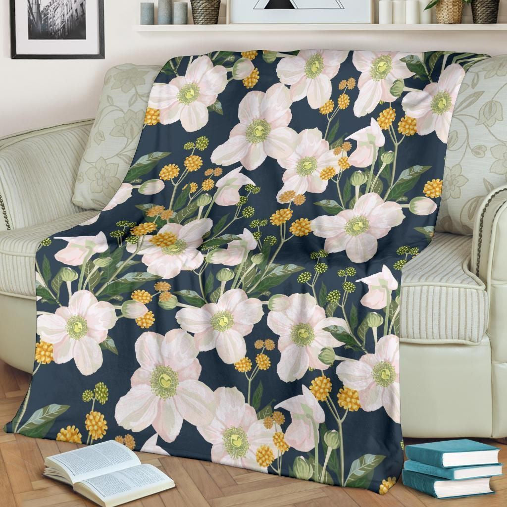 Anemone Pattern Print Design Dark Blue Fleece Blanket