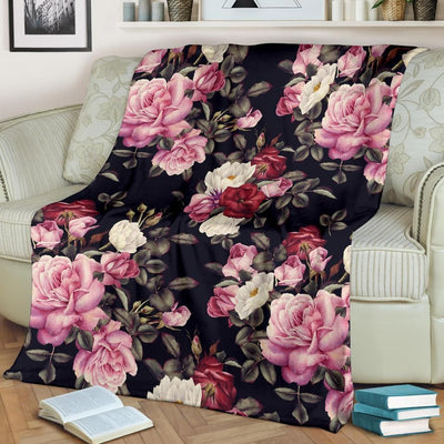 At Night Rose Pattern Fleece Blanket