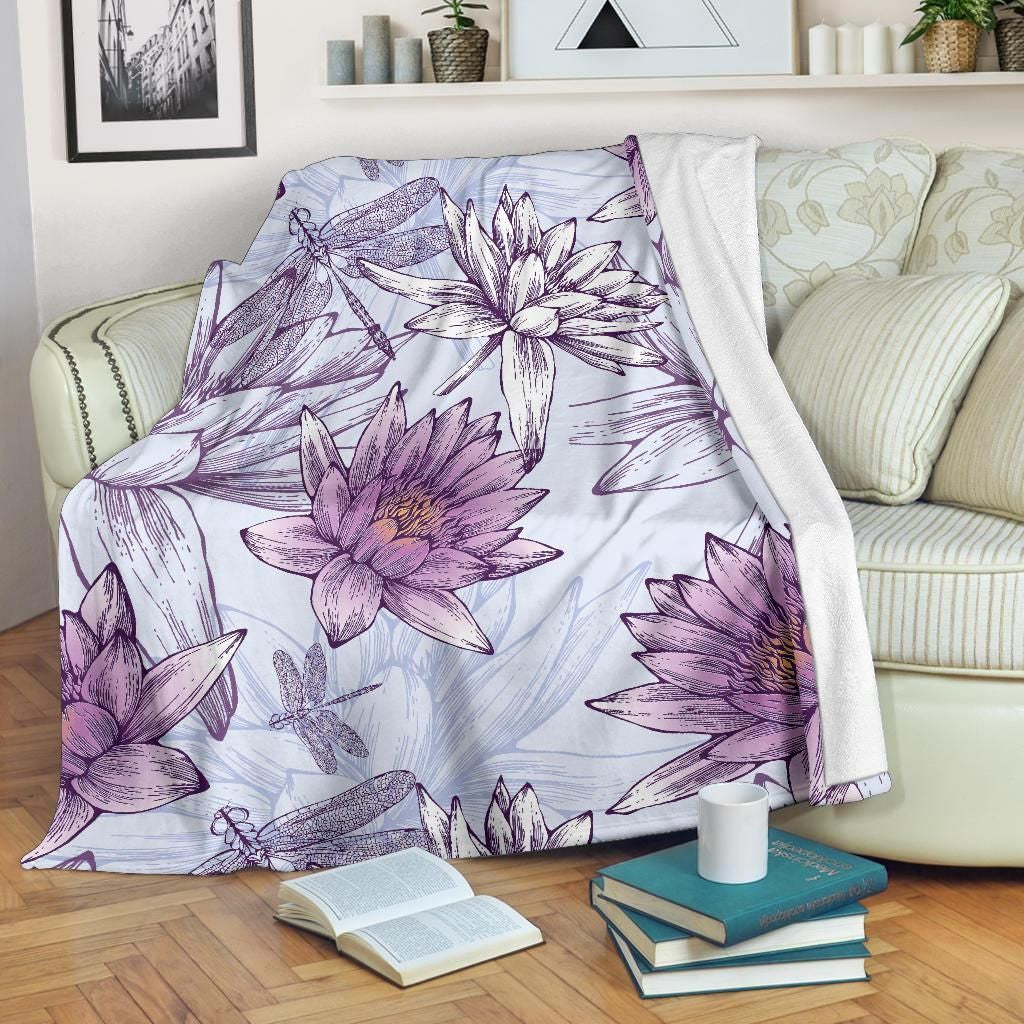 Purple Water Lily Pattern Print Design Fleece Blanket