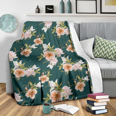 Vintage Flower Iris Pattern Print Design Fleece Blanket
