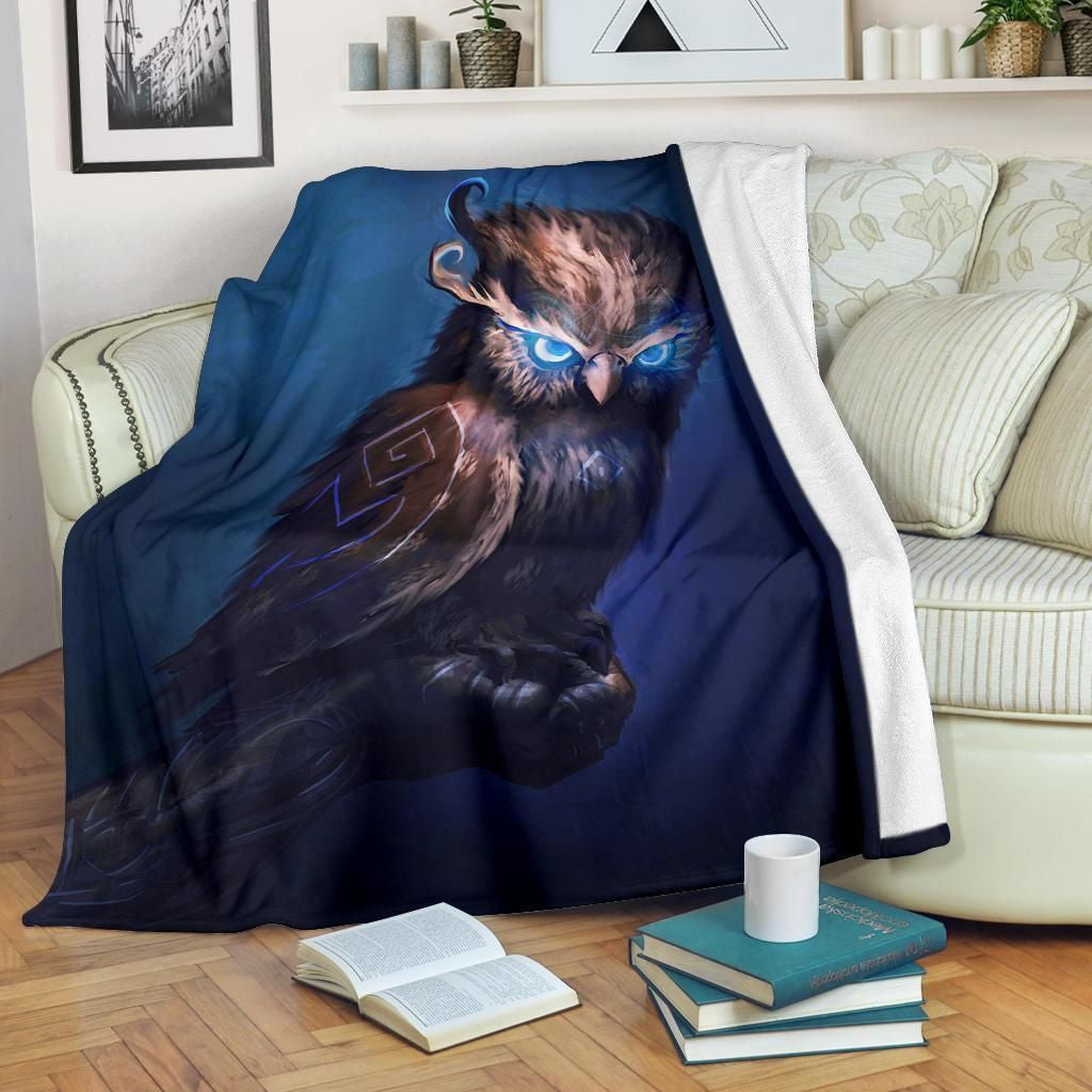 Legendary Owl Amazing Eyes Gift Printed Fleece Blanket