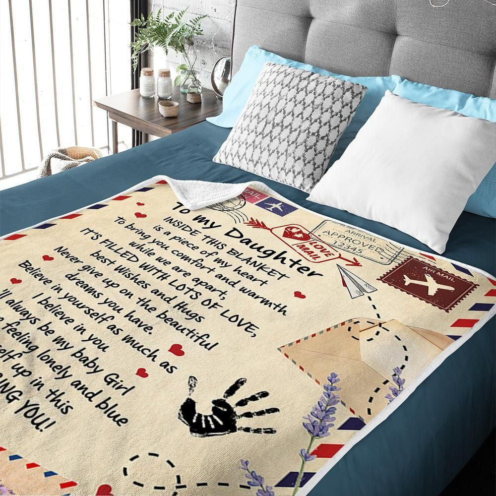 Never Give Up On The Beautiful Dreams You Have Mom Gift For Daughter Fleece Blanket