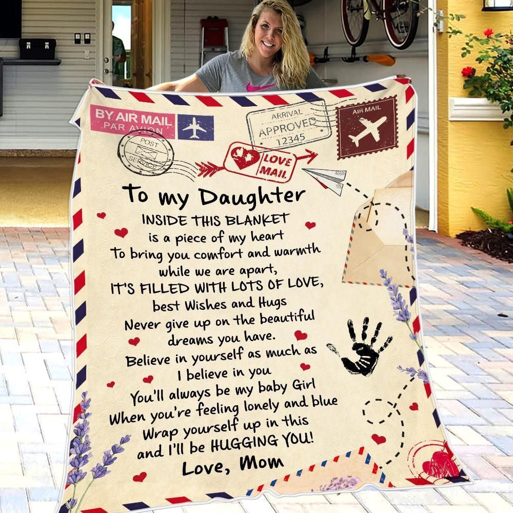 Never Give Up On The Beautiful Dreams You Have Mom Gift For Daughter Fleece Blanket