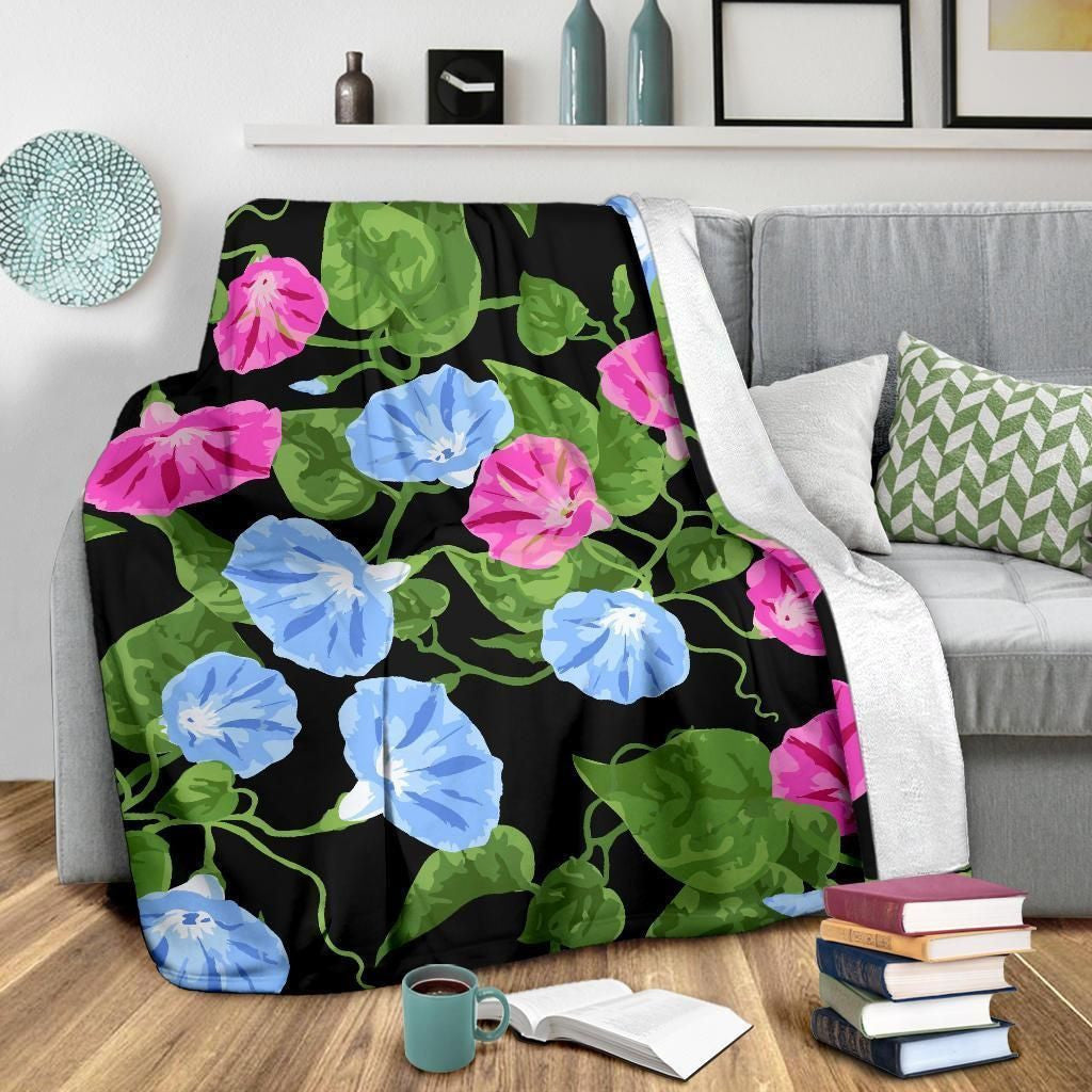 Morning Glory Pattern Print Design Black Fleece Blanket