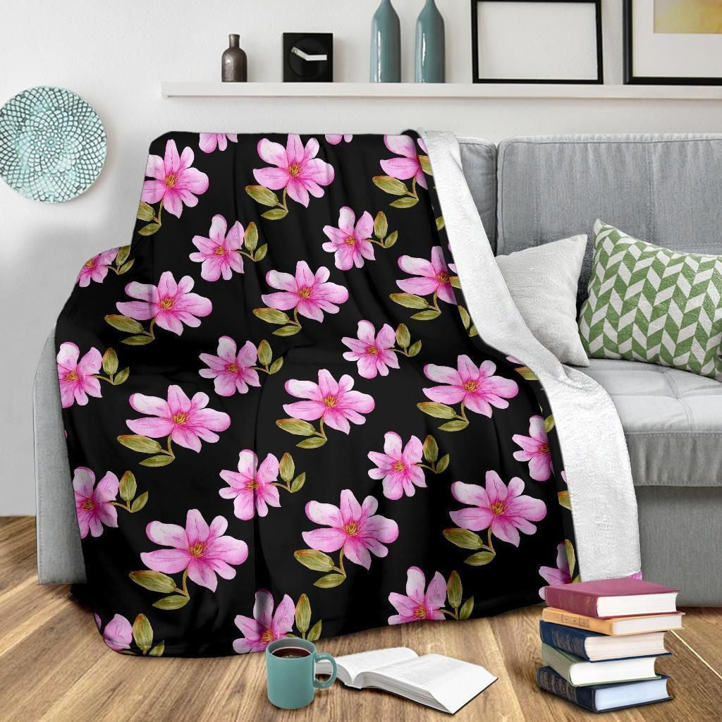 Simple Magnolia Pattern Print Design Fleece Blanket