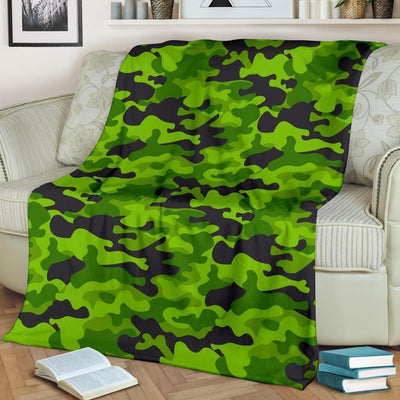 Green Kelly Camo Print Soft Fleece Blanket