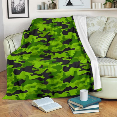 Green Kelly Camo Print Soft Fleece Blanket